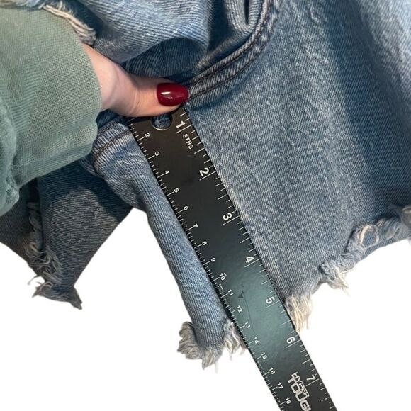 Abercrombie & Fitch- The Dad Short High Rise Frayed Hem Denim Zip Fly Size 36/22 - Picture 10 of 14